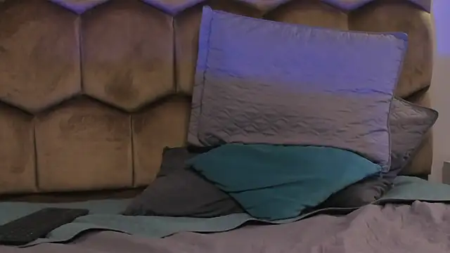 JACKSON STIFLER online show from February 10, 12:37 am