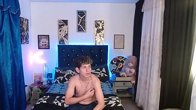 Yorsamm and friends online show from December 2, 3:42 am