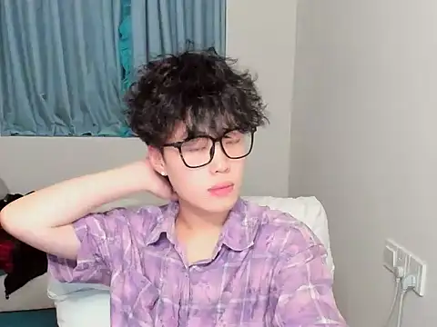 L1kuto online show from November 6, 10:29 am