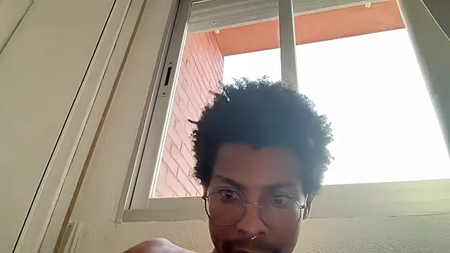 Albert Madrid online show from July 3, 7:40 pm