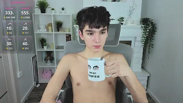 YamiTwink online show from January 6, 8:35 pm