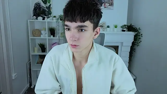 YamiTwink online show from December 14, 9:00 pm