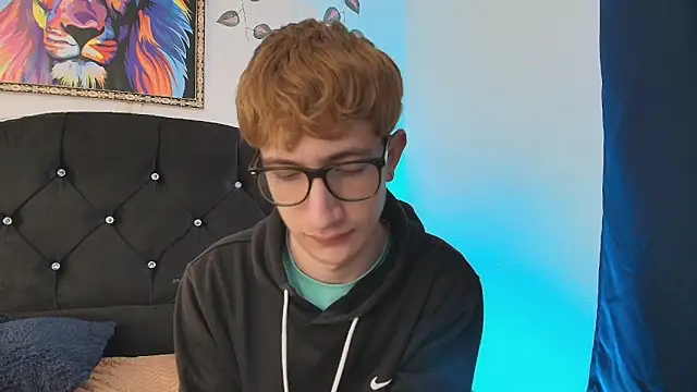 Erick Taylor3 online show from November 25, 6:32 pm