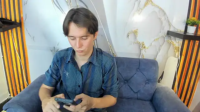 Aaron LatinMen online show from October 24, 6:42 pm
