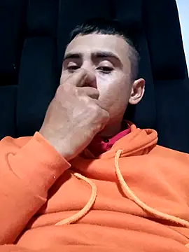 robinhd1234 online show from February 12, 11:44 pm