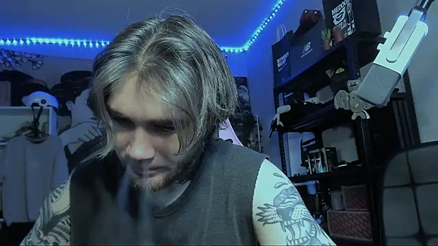 Go V Cs online show from November 14, 7:15 pm