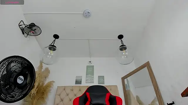 hathor  01 online show from December 3, 3:23 am