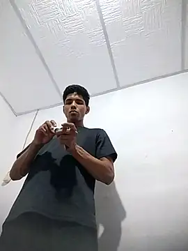 Alex Sweeting online show from November 25, 6:15 am