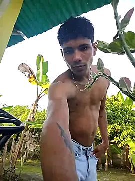 Alex Sweeting online show from January 6, 9:30 pm