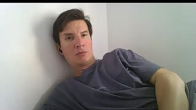 carliesexyman online show from November 19, 2:39 pm