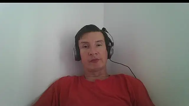 carliesexyman online show from November 14, 6:42 pm