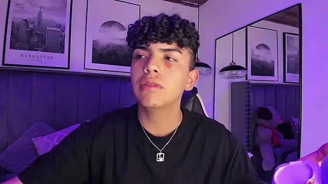 Niick Twiink online show from December 17, 8:04 pm