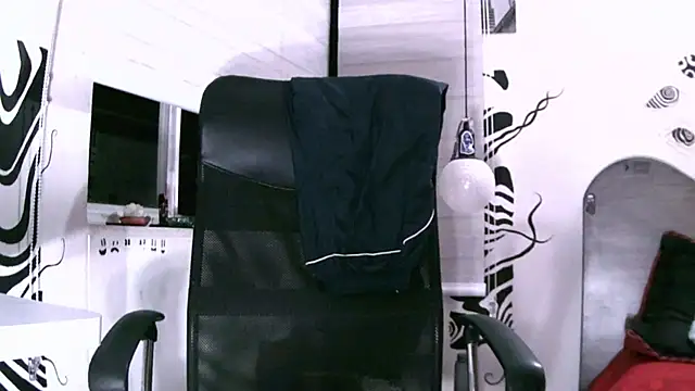 kai storm420 online show from November 18, 5:22 am