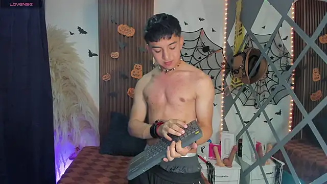 joji Spencer online show from November 2, 4:06 am