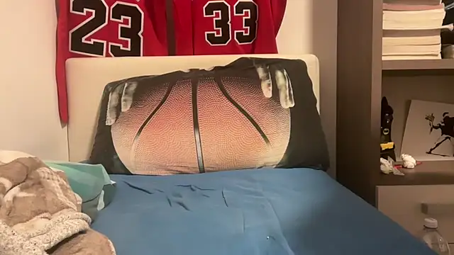 ldekfeklfmkemfk online show from February 12, 9:32 pm