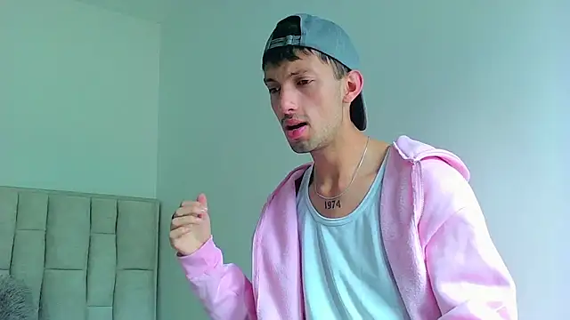 dylan drakee online show from January 13, 2:43 pm