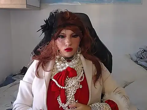 VanesaCrossic online show from October 7, 7:45 am