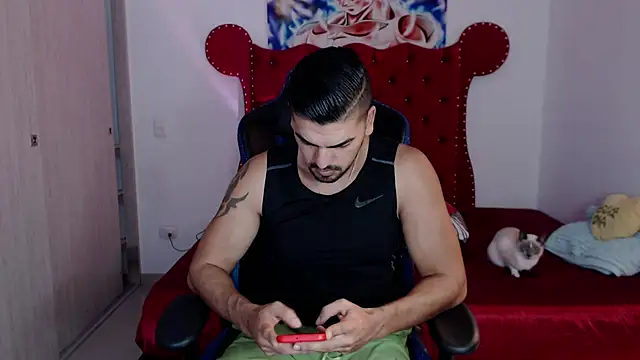 axelwinters   online show from February 23, 10:50 am