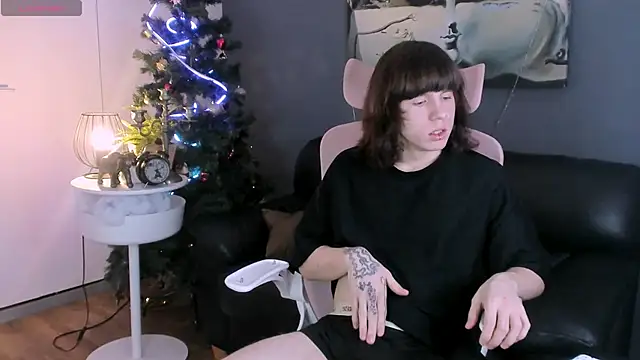 CutieKai  online show from January 5, 10:02 pm