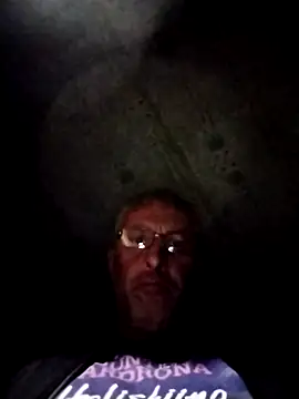 KAXABE11 online show from November 9, 5:39 pm