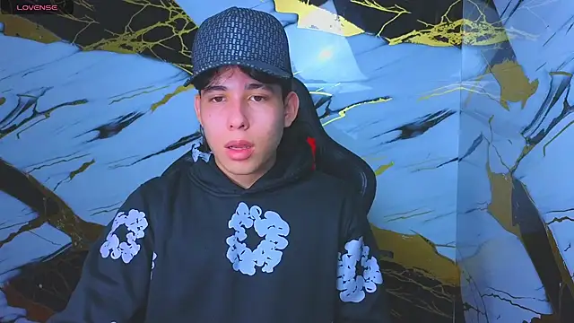 Suarezz10  online show from November 7, 12:52 pm