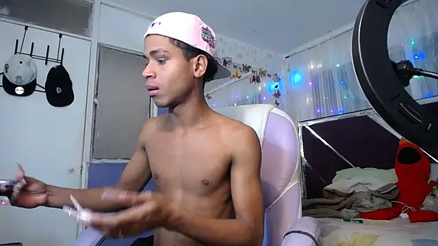 Santy bigcock 01 online show from July 6, 3:03 pm