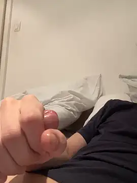 TeenNPlay online show from February 3, 4:45 pm