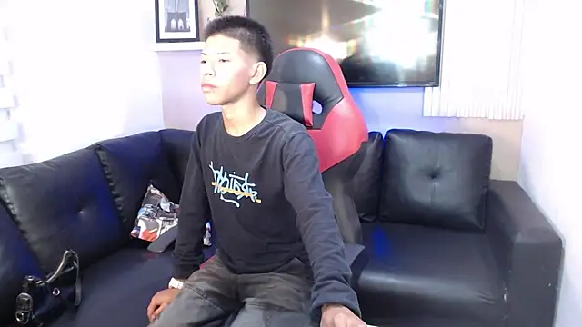 Tessachains 2  online show from January 8, 3:23 am