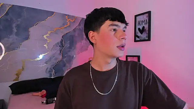 Isaac Kurtt online show from December 2, 7:28 pm