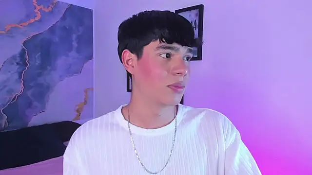 Isaac Kurtt online show from December 19, 8:50 pm