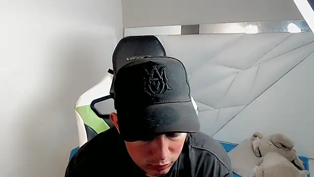 Tatann 18 online show from December 5, 4:08 am