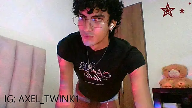 axel love13 online show from January 13, 5:45 am