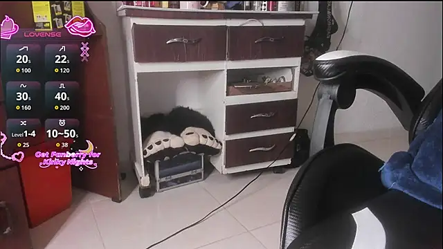 couple-hothot online show from December 3, 12:27 am