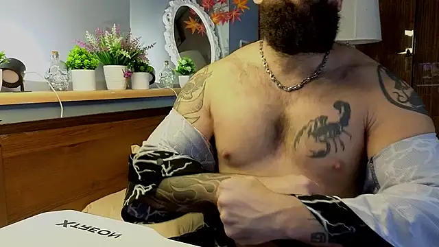 big  daddy110 online show from November 6, 8:01 pm