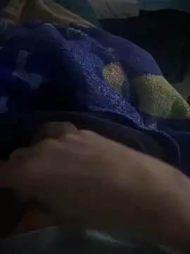 groschibre40100 online show from December 18, 8:43 am