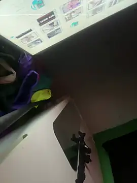 Alphamasteespitpiss online show from February 7, 3:29 pm