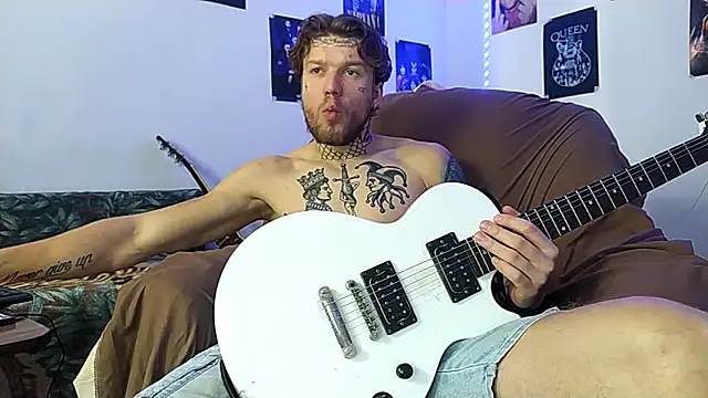 Huntall77 online show from December 18, 8:10 am