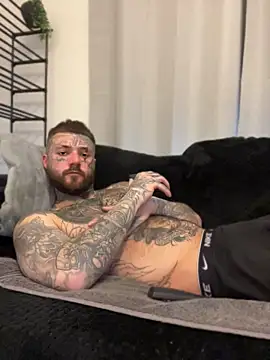 magicmichaell online show from April 8, 4:16 pm