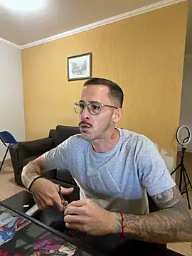 Lucasjandre online show from June 5, 10:32 am