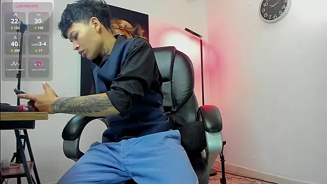 Juank wss online show from November 12, 11:49 am