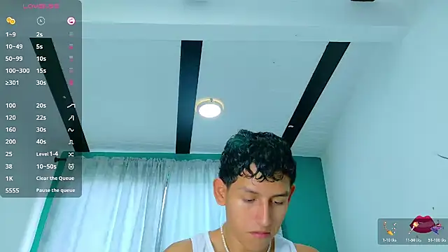 FelipeGonzalezz online show from December 2, 12:30 pm