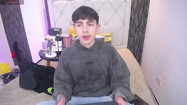 Samu FoXXX online show from November 21, 10:09 pm