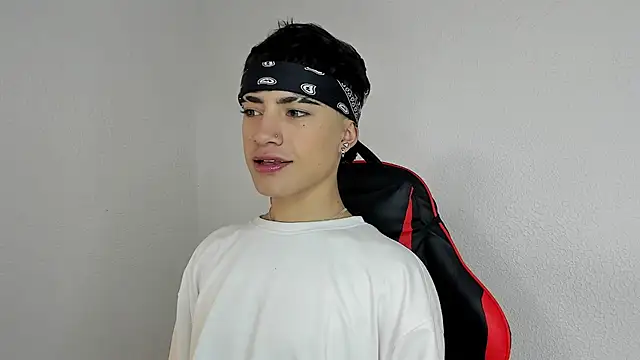 ThiagoDV online show from November 19, 7:58 pm