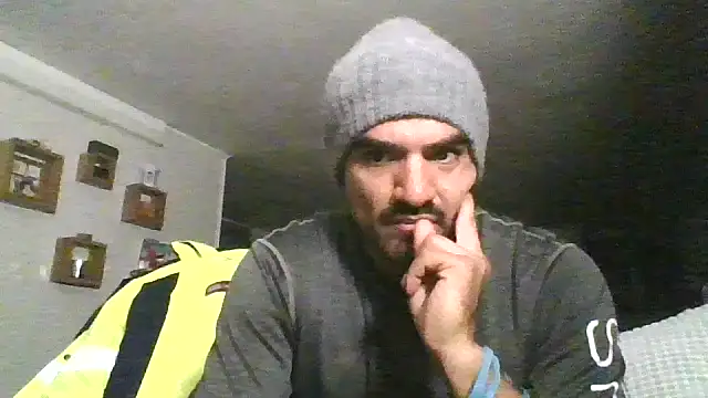 piggylatino online show from January 5, 10:46 pm