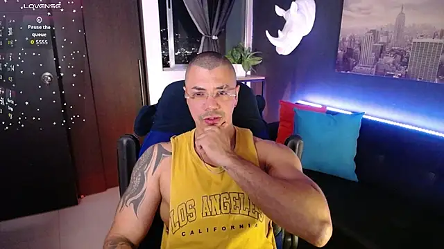 Zed ferrer online show from July 28, 1:02 am