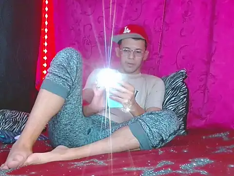 FANTASYBOYS11 online show from January 8, 9:42 pm