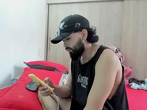 sebas-777masterr online show from February 16, 3:32 pm