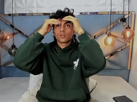 MattFiore online show from January 7, 5:40 pm