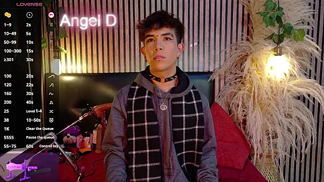 Angeldust19 online show from March 3, 3:14 am