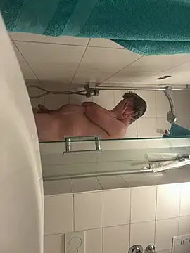 nicknicknick18112 online show from April 20, 9:50 pm